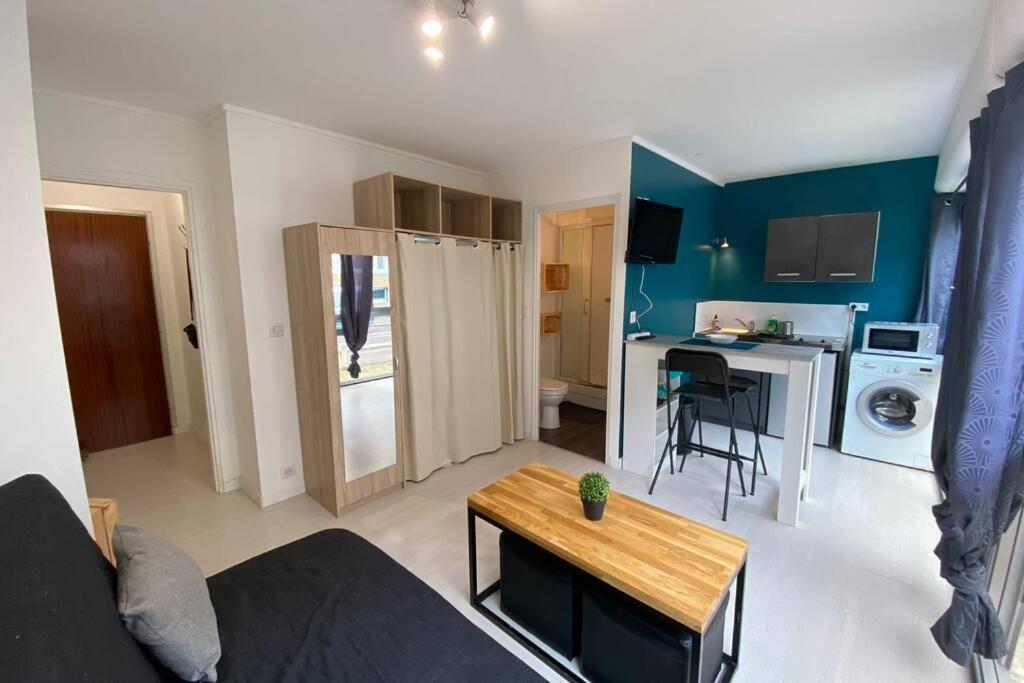 Studio & Parking Prive Centre Orleans Tram Au Pied Lejlighed Eksteriør billede